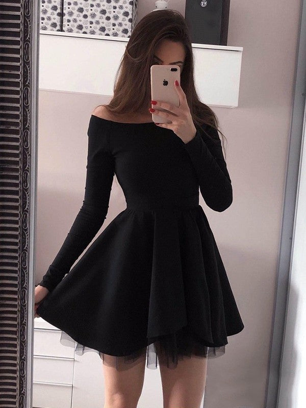 A-Line/Princess Stretch Crepe Ruched Off-the-Shoulder Long Sleeves Short/Mini Homecoming Dress