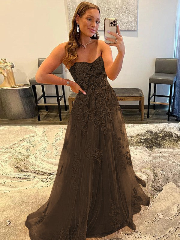 A-Line/Princess Tulle Corset-Style Applique Sweetheart Sleeveless Sweep/Brush Train Prom Dress