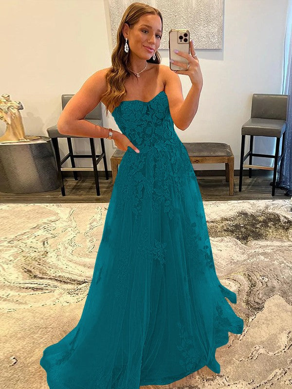 A-Line/Princess Tulle Corset-Style Applique Sweetheart Sleeveless Sweep/Brush Train Prom Dress