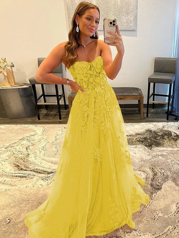 A-Line/Princess Tulle Corset-Style Applique Sweetheart Sleeveless Sweep/Brush Train Prom Dress