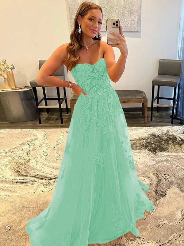 A-Line/Princess Tulle Corset-Style Applique Sweetheart Sleeveless Sweep/Brush Train Prom Dress