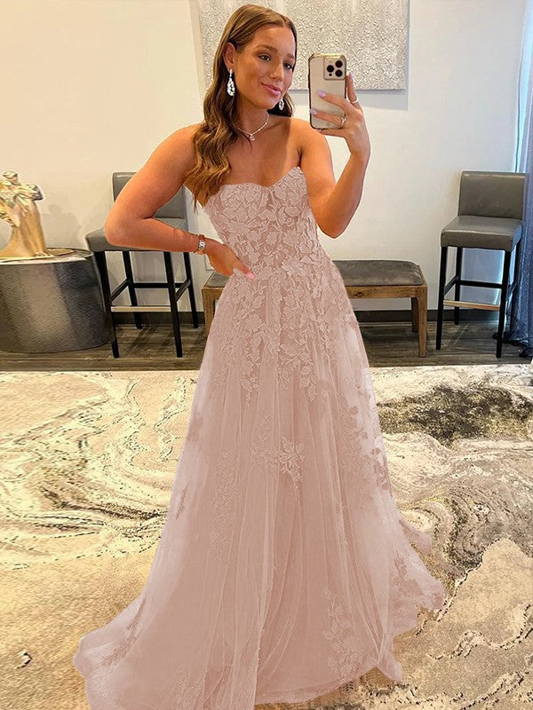 A-Line/Princess Tulle Corset-Style Applique Sweetheart Sleeveless Sweep/Brush Train Prom Dress