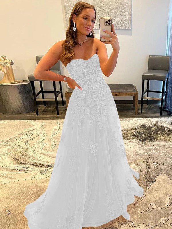 A-Line/Princess Tulle Corset-Style Applique Sweetheart Sleeveless Sweep/Brush Train Prom Dress
