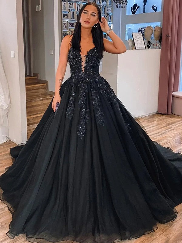 Ball Gown Tulle Applique V-neck Sleeveless Court Train Prom Dress