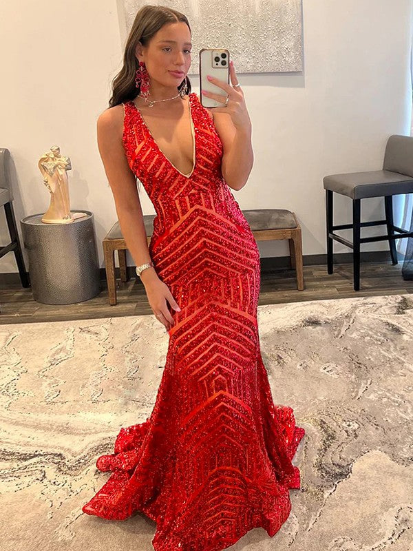 Sheath/Column V-neck Sleeveless Sweep/Brush Train Prom Dress