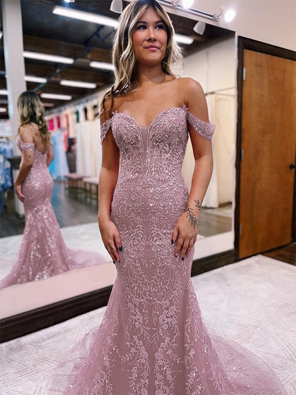 Sheath/Column Lace Applique Off-the-Shoulder Sleeveless Court Train Prom Dress