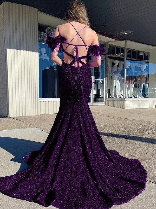 Sheath/Column Velvet Sequins Feathers/Fur V-neck Sleeveless Court Train Prom Dress