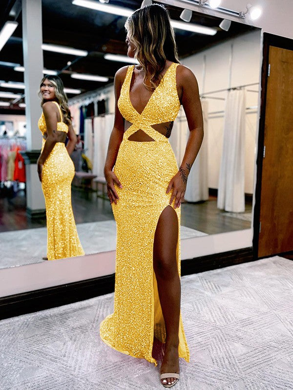 Sheath/Column Velvet Sequins V-neck Sleeveless Sweep/Brush Train Prom Dress