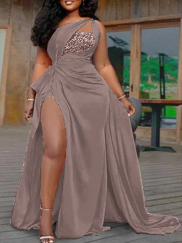 Plus Size A-Line/Princess Silk like Satin Halter Sleeveless Sweep/Brush Train Prom Dress