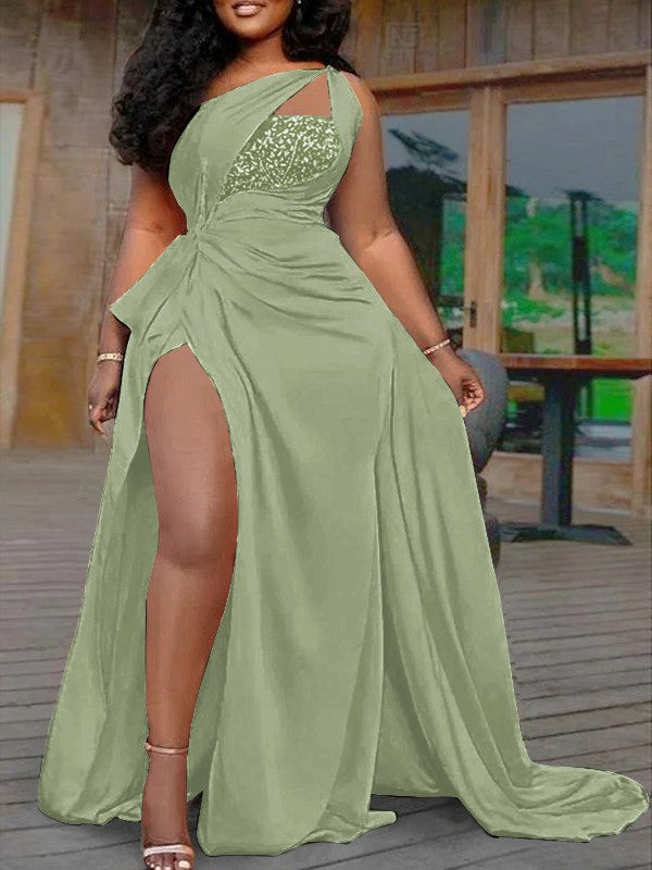 Plus Size A-Line/Princess Silk like Satin Halter Sleeveless Sweep/Brush Train Prom Dress
