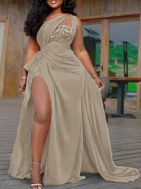 Plus Size A-Line/Princess Silk like Satin Halter Sleeveless Sweep/Brush Train Prom Dress