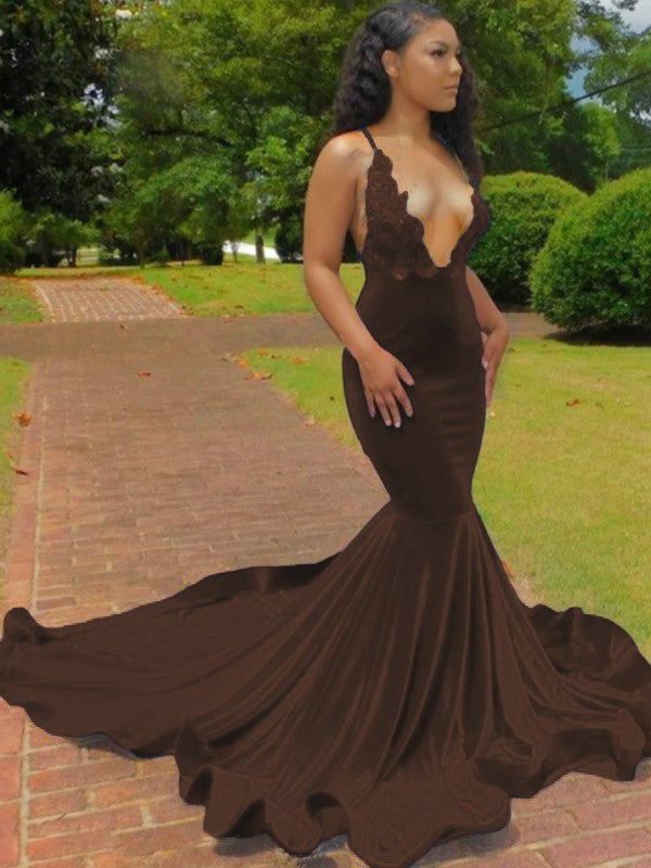 Trumpet/Mermaid Elastic Woven Satin Applique V-neck Sleeveless Court Train Prom Dress