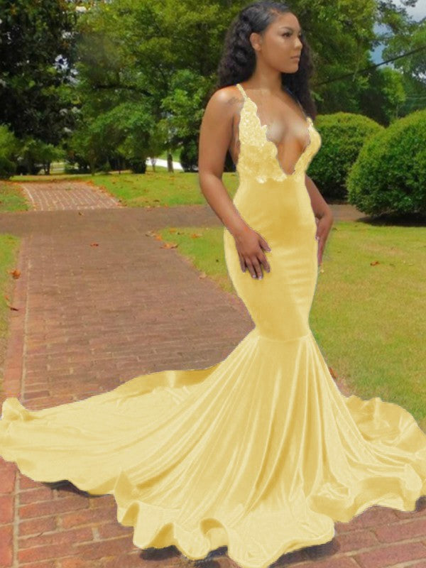 Trumpet/Mermaid Elastic Woven Satin Applique V-neck Sleeveless Court Train Prom Dress