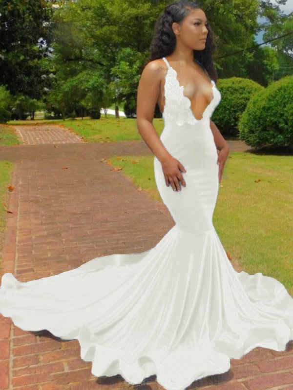 Trumpet/Mermaid Elastic Woven Satin Applique V-neck Sleeveless Court Train Prom Dress