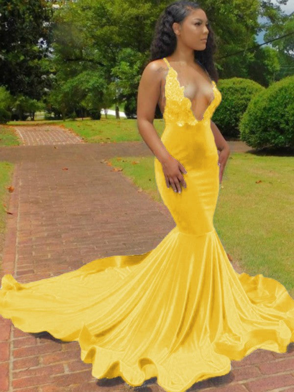 Trumpet/Mermaid Elastic Woven Satin Applique V-neck Sleeveless Court Train Prom Dress