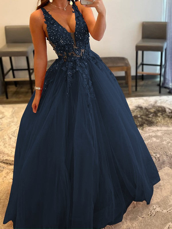 Ball Gown Tulle Applique V-neck Sleeveless Floor-Length Prom Dress