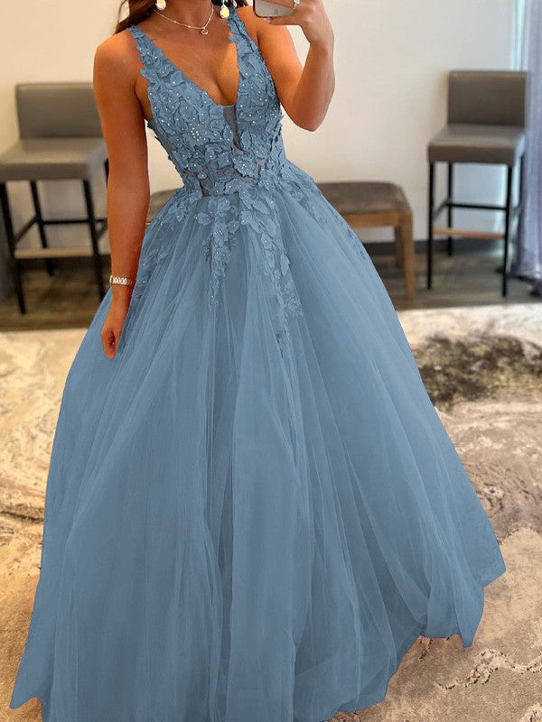 Ball Gown Tulle Applique V-neck Sleeveless Floor-Length Prom Dress