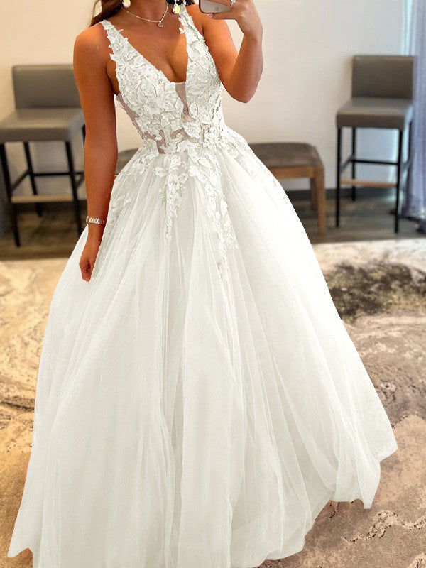 Ball Gown Tulle Applique V-neck Sleeveless Floor-Length Prom Dress