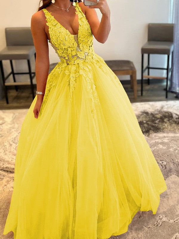 Ball Gown Tulle Applique V-neck Sleeveless Floor-Length Prom Dress
