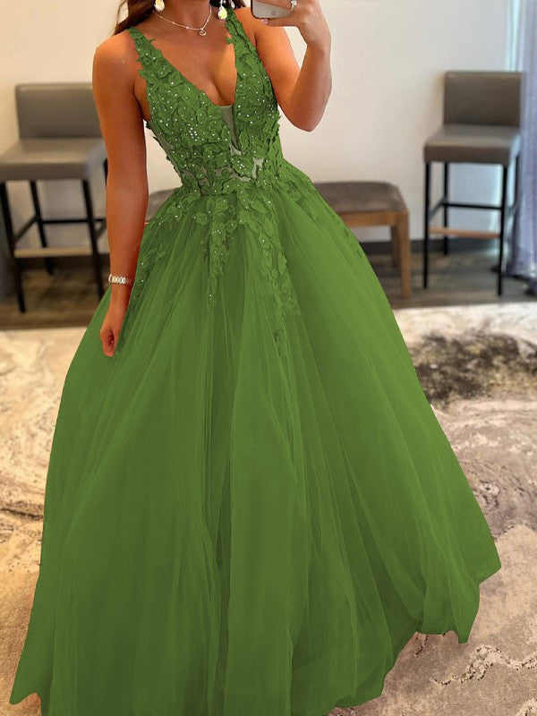 Ball Gown Tulle Applique V-neck Sleeveless Floor-Length Prom Dress