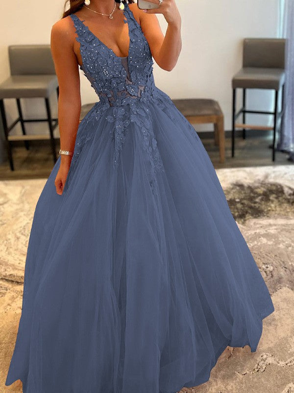Ball Gown Tulle Applique V-neck Sleeveless Floor-Length Prom Dress