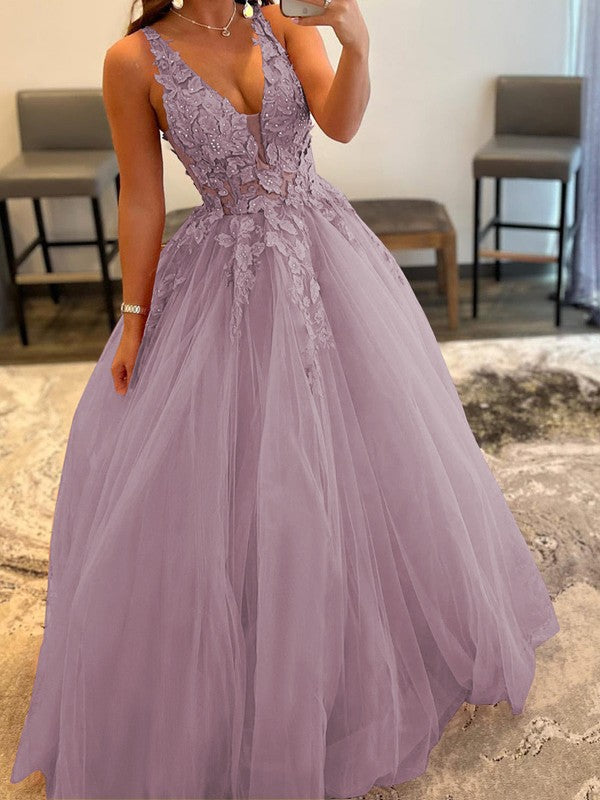 Ball Gown Tulle Applique V-neck Sleeveless Floor-Length Prom Dress