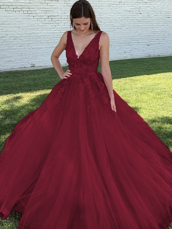 A-Line/Princess Tulle Applique V-neck Sleeveless Sweep/Brush Train Prom Dress