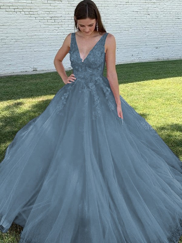 A-Line/Princess Tulle Applique V-neck Sleeveless Sweep/Brush Train Prom Dress
