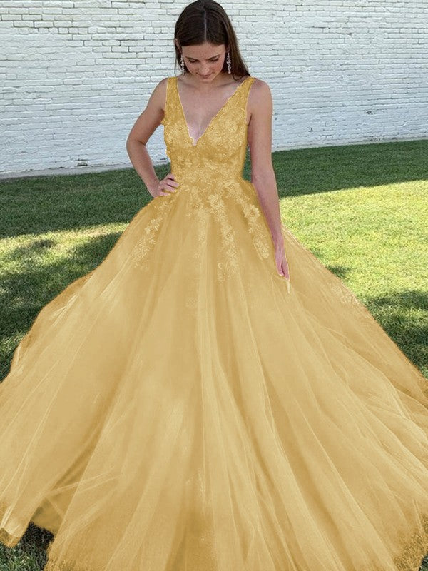 A-Line/Princess Tulle Applique V-neck Sleeveless Sweep/Brush Train Prom Dress