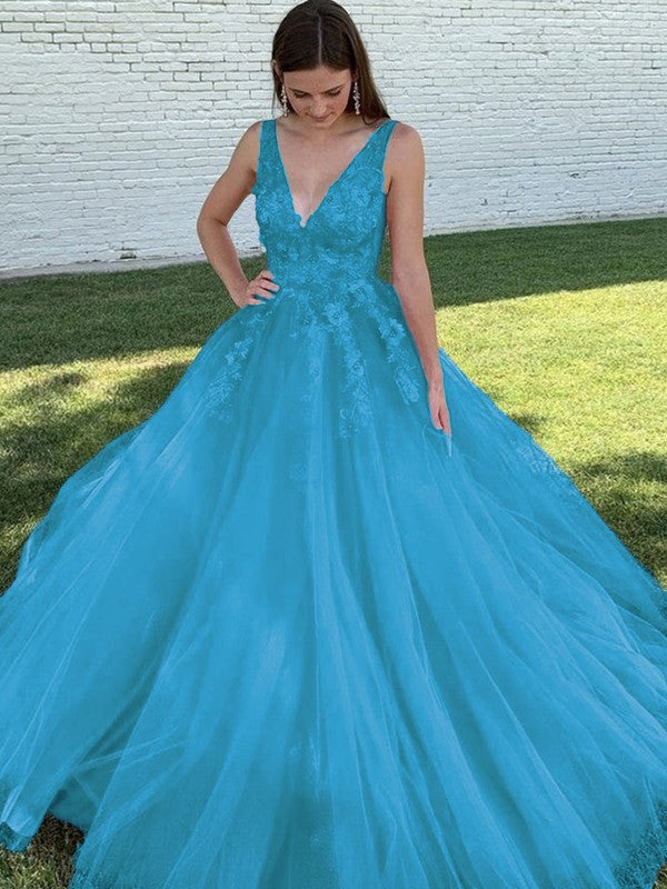 A-Line/Princess Tulle Applique V-neck Sleeveless Sweep/Brush Train Prom Dress