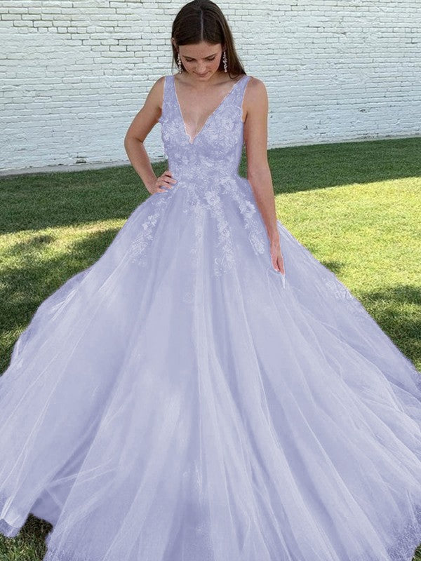 A-Line/Princess Tulle Applique V-neck Sleeveless Sweep/Brush Train Prom Dress