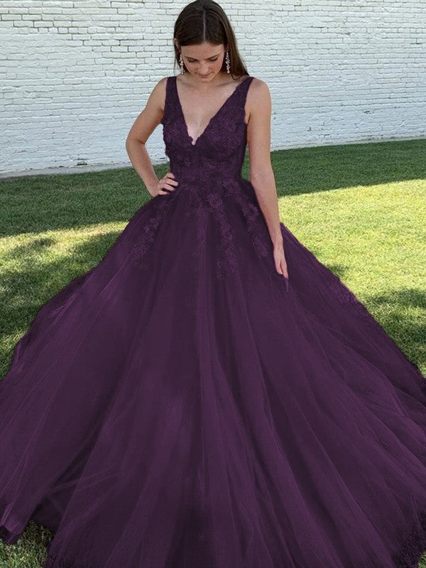 A-Line/Princess Tulle Applique V-neck Sleeveless Sweep/Brush Train Prom Dress