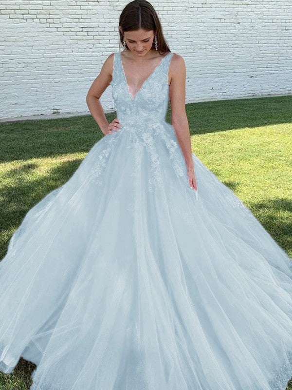 A-Line/Princess Tulle Applique V-neck Sleeveless Sweep/Brush Train Prom Dress