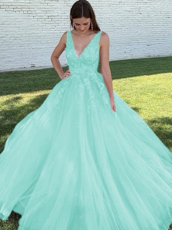 A-Line/Princess Tulle Applique V-neck Sleeveless Sweep/Brush Train Prom Dress
