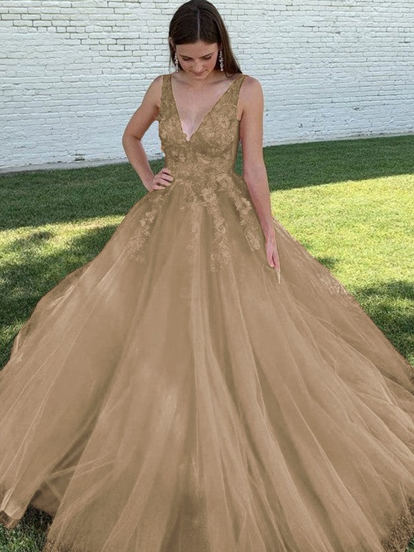 A-Line/Princess Tulle Applique V-neck Sleeveless Sweep/Brush Train Prom Dress