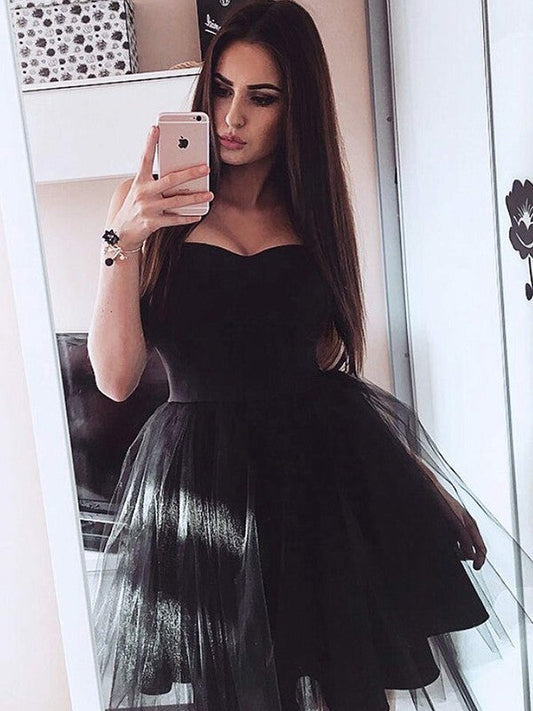 A-Line Sleeveless Satin Strapless Short/Mini Homecoming Dress