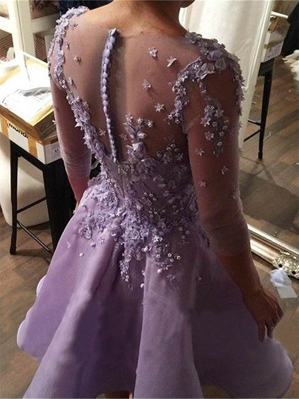 A-Line V-neck 3/4 Sleeves Knee-Length With Applique Organza Homecoming Dress