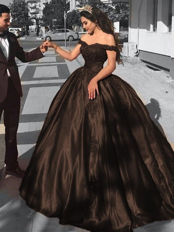 Ball Gown Sleeveless Off-the-Shoulder Sweep/Brush Train Satin Lace Prom Dress