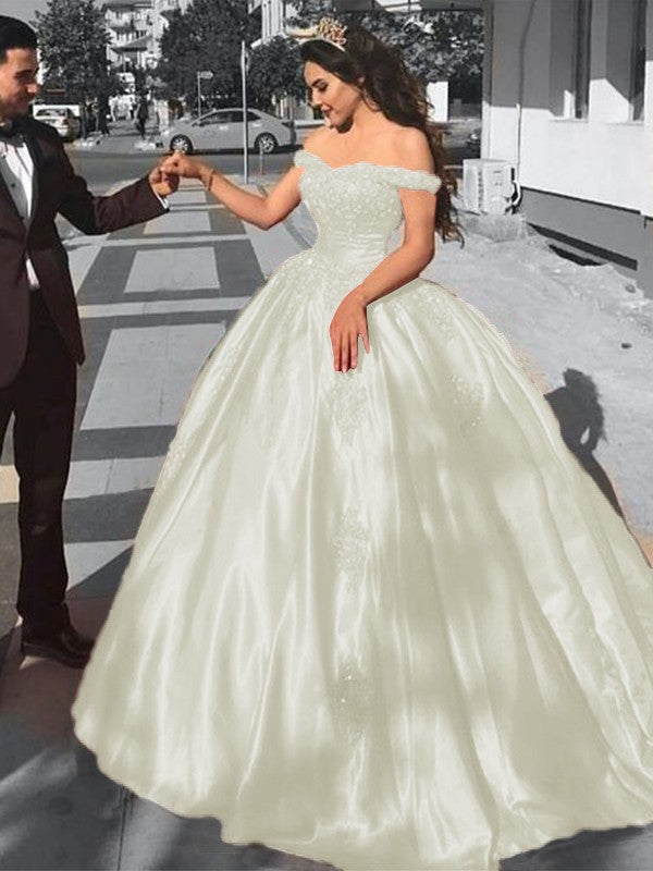 Ball Gown Sleeveless Off-the-Shoulder Sweep/Brush Train Satin Lace Prom Dress