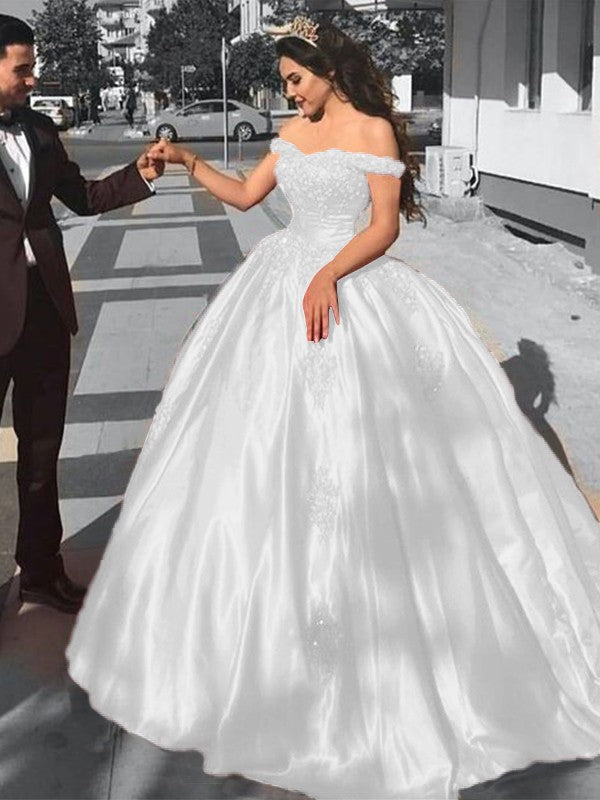 Ball Gown Sleeveless Off-the-Shoulder Sweep/Brush Train Satin Lace Prom Dress