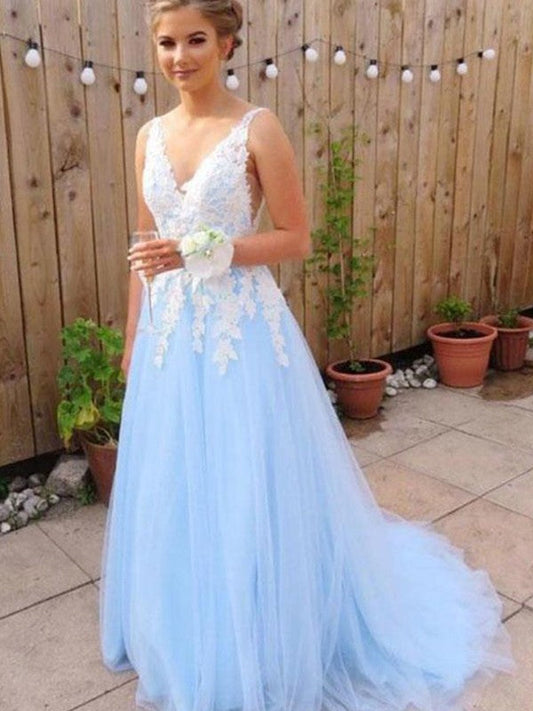 A-Line V-neck Sleeveless Sweep/Brush Train With Applique Tulle Prom Dress