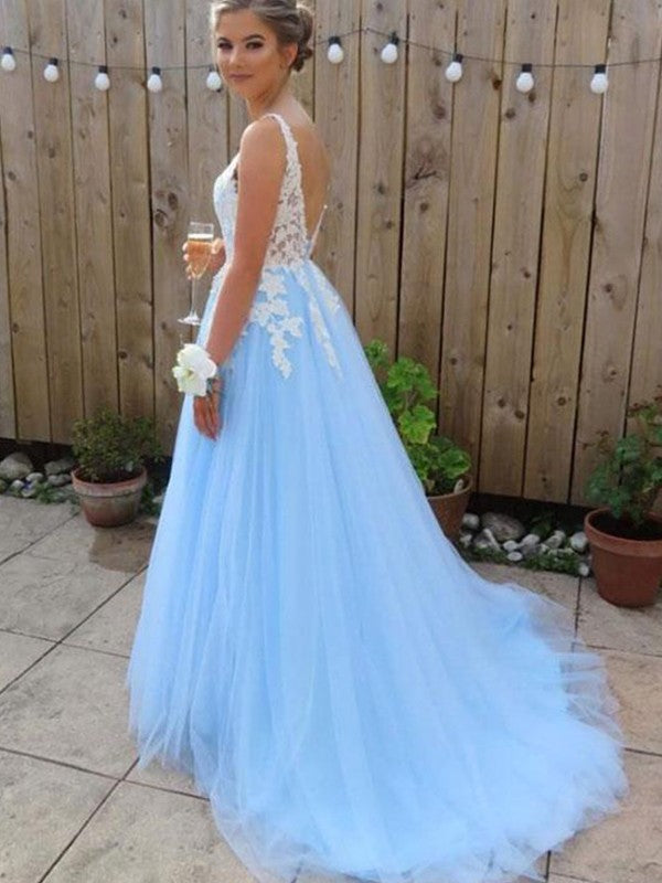 A-Line V-neck Sleeveless Sweep/Brush Train With Applique Tulle Prom Dress