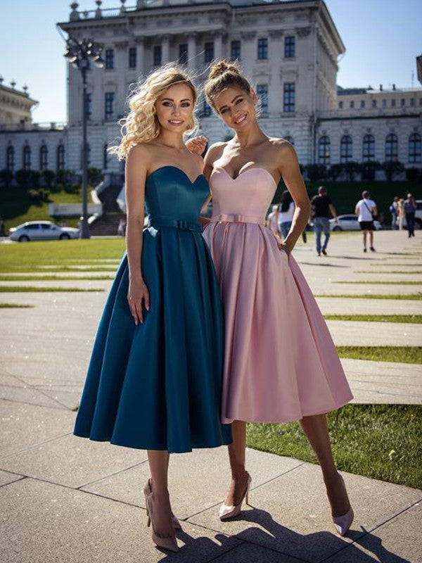 A-Line Satin Bowknot Sweetheart Sleeveless Tea-Length Homecoming Prom Dress