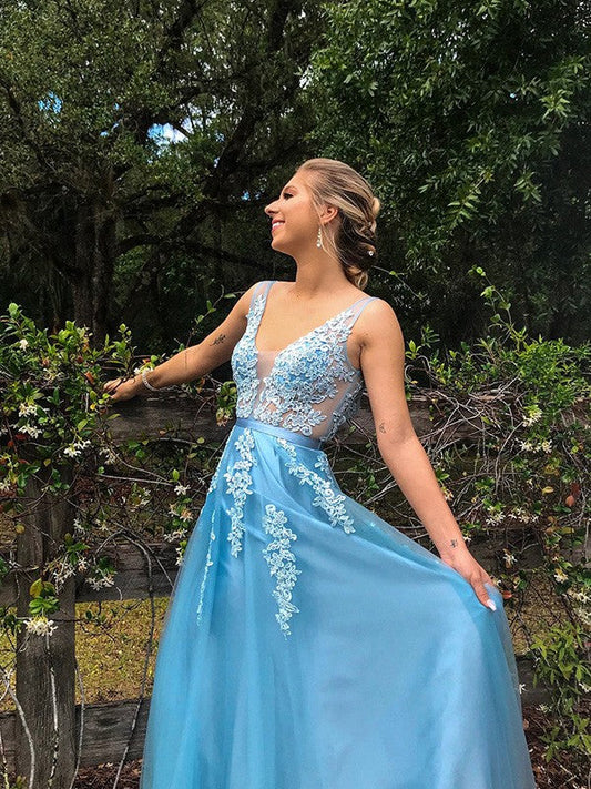 A-Line/Princess V-neck Tulle Applique Sweep/Brush Train Sleeveless Prom Dress