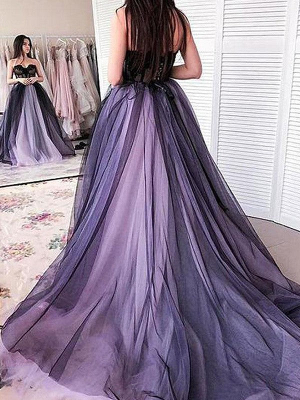 A-Line/Princess Tulle Applique Strapless Sleeveless Court Train Prom Dress