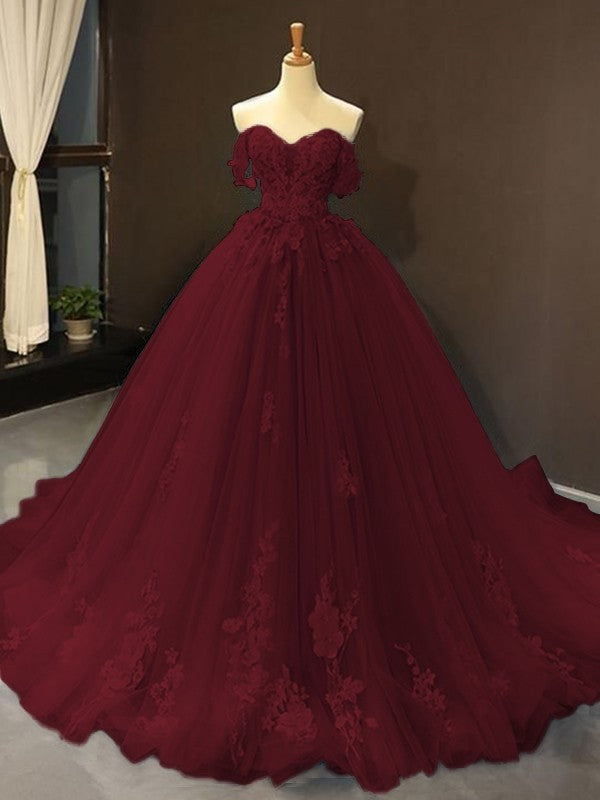 Ball Gown Tulle Off-the-Shoulder Sleeveless Applique Chapel Train Prom Dress