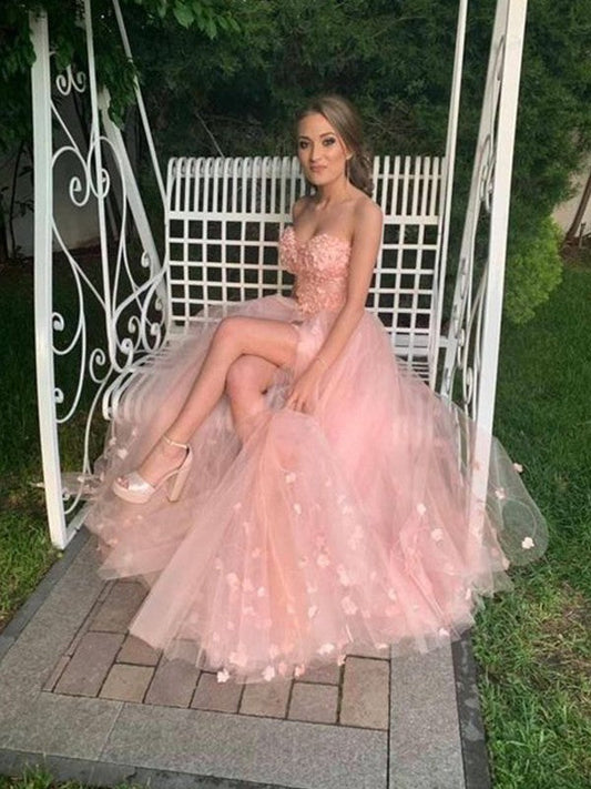 A-Line/Princess Tulle Sweetheart Sleeveless Hand-Made Flower Sweep/Brush Train Prom Dress