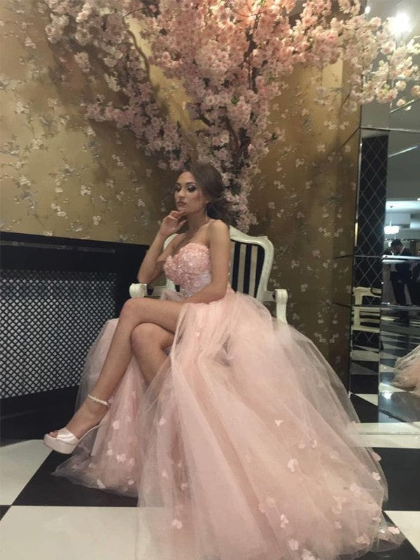 A-Line/Princess Tulle Sweetheart Sleeveless Hand-Made Flower Sweep/Brush Train Prom Dress