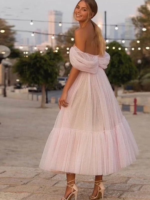 A-Line/Princess Tulle Ruffles Off-the-Shoulder Sleeveless Tea-Length Homecoming Prom Dress