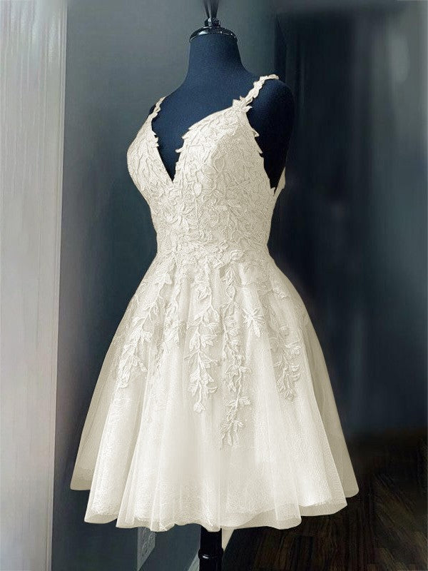 A-Line/Princess Tulle Applique V-neck Sleeveless Short/Mini Prom Dress